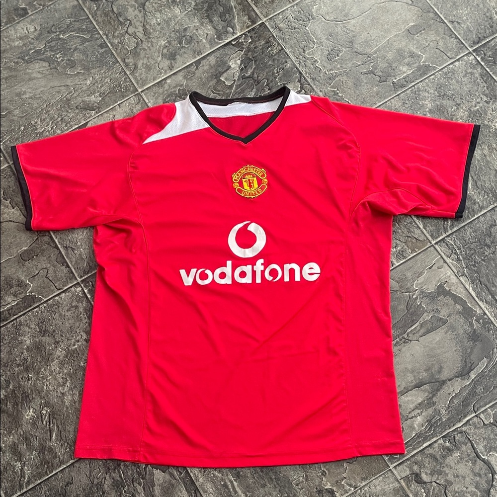 Vintage MANCHESTER UNITED Football Soccer Jersey w Embroidered Crest Vneck Mesh